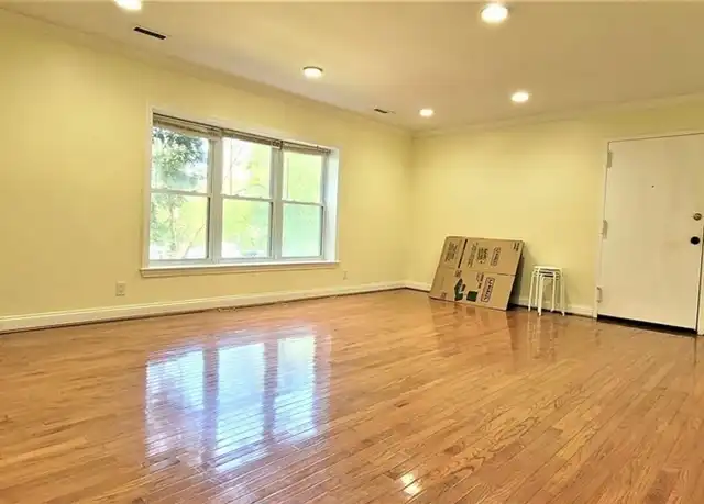 Property at 172 Newton St, Boston, MA, 02135, 3 beds, 1 bath, [object Object]