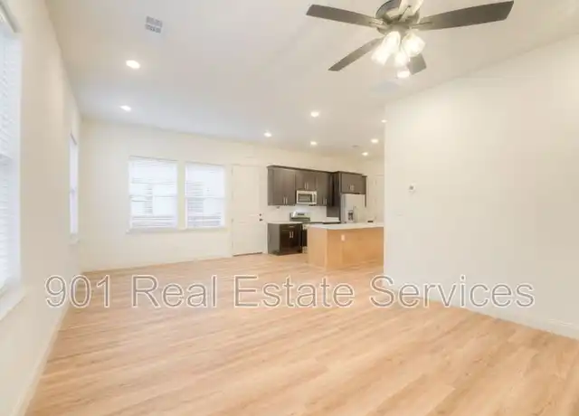 Property at 1010 North Pkwy Unit 202, Memphis, TN, 38105, 2 beds, 2 baths, [object Object]