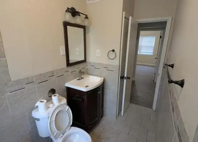 Property at 7154 Vernon Ave, University City, MO, 63130, 3 beds, 1 bath, [object Object]