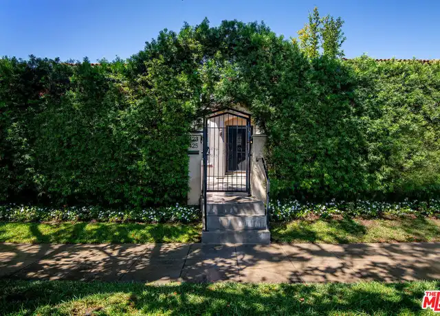 Property at 423 N Orange Dr, Los Angeles, CA, 90036, 3 beds, 2.5 baths, [object Object]