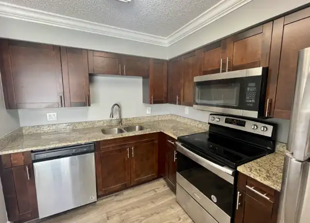 Property at Marina Villas - 910 Alicia Ave, Tampa, FL, 33604, 2 beds, 2 baths, [object Object]