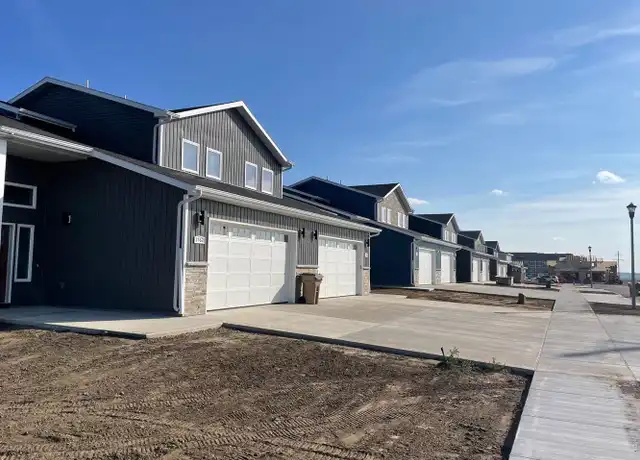 Property at 2554 Granite Dr NW, Minot, ND, 58703, 3 beds, 2.5 baths, [object Object]