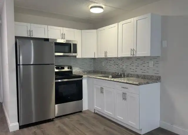 Property at 2716 Vandiver Dr Unit 12b, West Palm Beach, FL, 33409, 1 bed, 1 bath, [object Object]