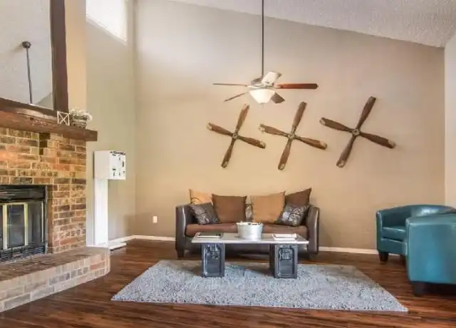 Property at 7924 Emerald Crest Dr, White Settlement, TX, 76108, 1 bed, 1 bath, [object Object]