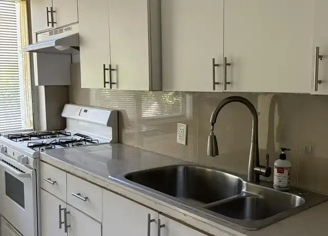 Property at 6831 Abbott Ave #5, Miami Beach, FL, 33141, 2 beds, 1 bath, [object Object]
