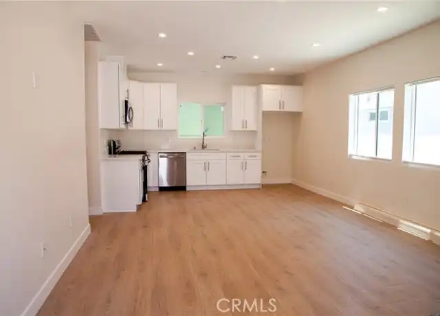 Property at 2253 N Catalina St, Burbank, CA, 91504, 2 beds, 2 baths, [object Object]