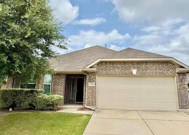 Property at 800 Silvermoon Dr, Little Elm, TX, 75068, 4 beds, 2 baths, [object Object]