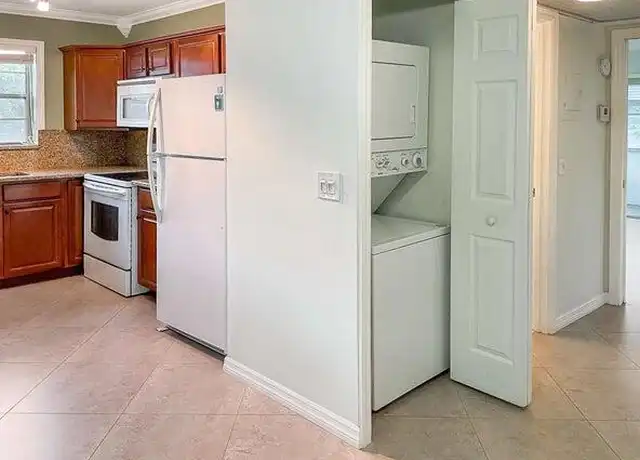 Property at 144 Canterbury F Unit F, West Palm Beach, FL, 33417, 1 bed, 1.5 baths, [object Object]