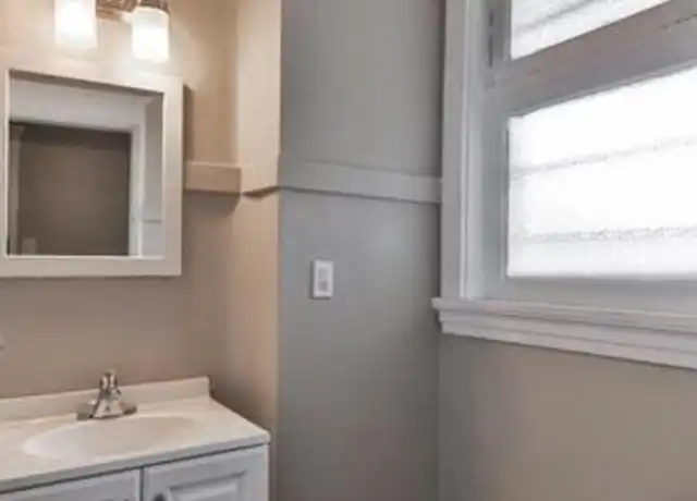 Property at 3611 Wyoming St Unit 1W, St. Louis, MO, 63116, 2 beds, 1 bath, [object Object]