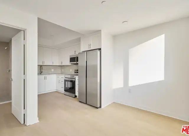 Property at 3977 Beverly Blvd Unit 406, Los Angeles, CA, 90004, 0 beds, 1 bath, [object Object]