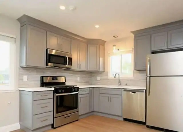 Property at Edge - 695 Summerfield Rd, Santa Rosa, CA, 95405, 2 beds, 1 bath, [object Object]