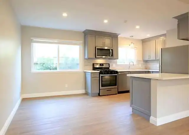 Property at Edge - 695 Summerfield Rd, Santa Rosa, CA, 95405, 2 beds, 1 bath, [object Object]