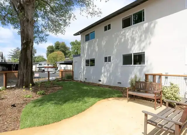 Photo of 695 Summerfield Rd, Santa Rosa, CA 95405