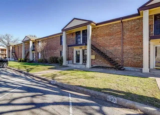Property at 4020 Ridglea Country Club Dr, Fort Worth, TX, 76126, 1 bed, 1 bath, [object Object]