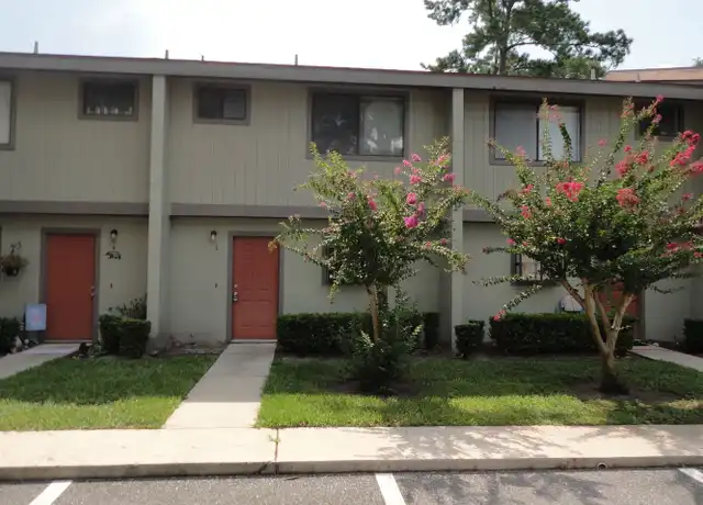 Property at 2300 SW 43rd St Unit P3, Gainesville, FL, 32607, 2 beds, 1.5 baths, [object Object]