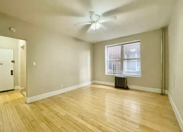 Property at 652 W 189th St Unit 4-G, New York, NY, 10040, 1 bed, 1 bath, [object Object]