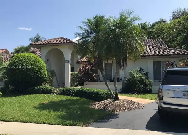 Property at 1200 NW 101st Ave, Plantation, FL, 33322, 4 beds, 3.5 baths, [object Object]
