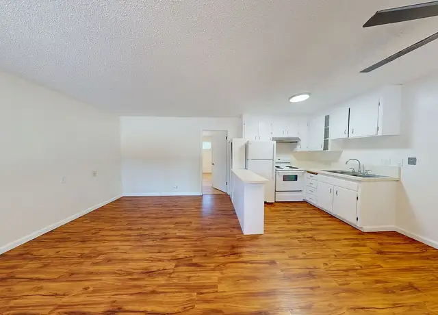 Photo of 1200 D St, Petaluma, CA 94952