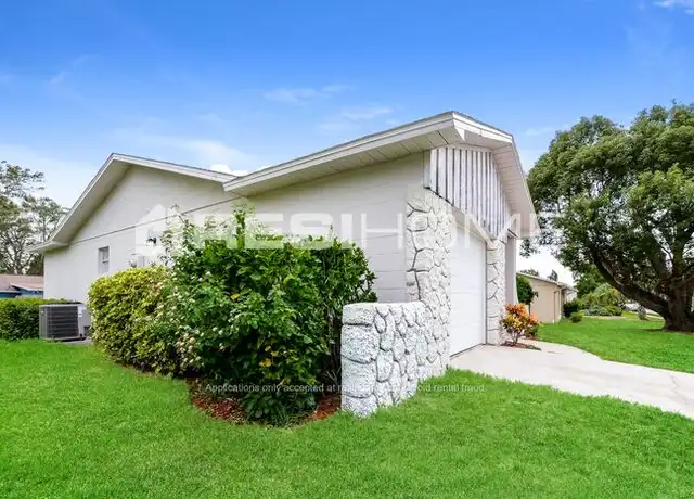 Property at 1001 Tompkins Dr, Port Orange, FL, 32129, 4 beds, 2 baths, [object Object]