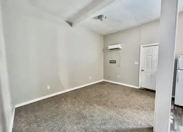 Property at 401 W Rolla St Unit C, Salem, MO, 65560, 1 bed, 1 bath, [object Object]