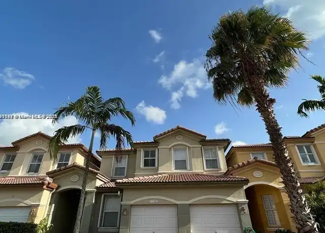 Property at 11300 NW 74th Ter Unit 11300, Medley, FL, 33178, 4 beds, 3 baths, [object Object]