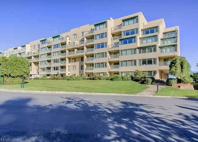 Property at 2216 Gates Ct Unit 2304, Morris Plains, NJ, 07950, 1 bed, 1 bath, [object Object]