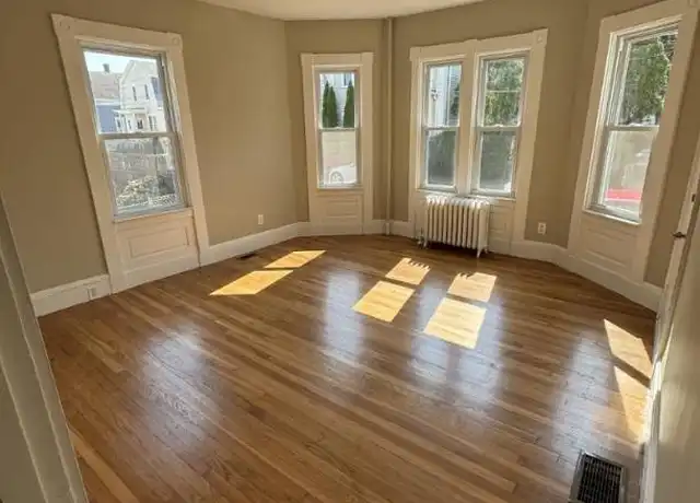 Property at 14 Homer St, New Bedford, MA, 02740, 3 beds, 1 bath, [object Object]