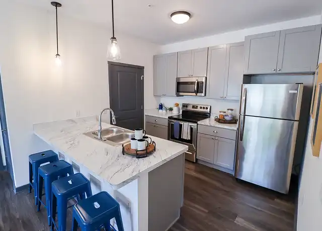 Property at Broadwood - 65 Robinwood Ave, Whitehall, OH, 43213, 1-2 bed, 1-2 bath, [object Object]