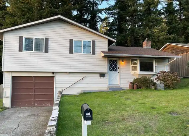 Property at 1396 SE 18th St, Toledo, OR, 97391, 3 beds, 2 baths, [object Object]