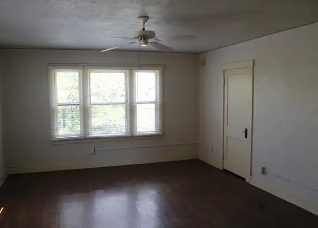 Property at 220 Arno St SE, Albuquerque, NM, 87102, 0 beds, 1 bath, [object Object]