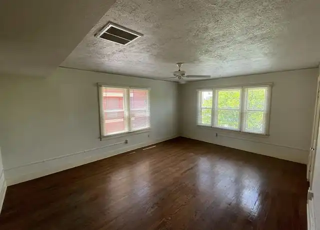 Property at 220 Arno St SE, Albuquerque, NM, 87102, 0 beds, 1 bath, [object Object]