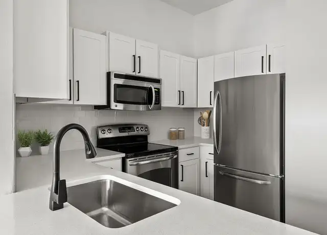 Photo of 350 Perimeter Ctr N, Atlanta, GA 30346