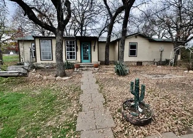 Property at 1846 Ranger Hwy, Weatherford, TX, 76088, 3 beds, 2 baths, [object Object]