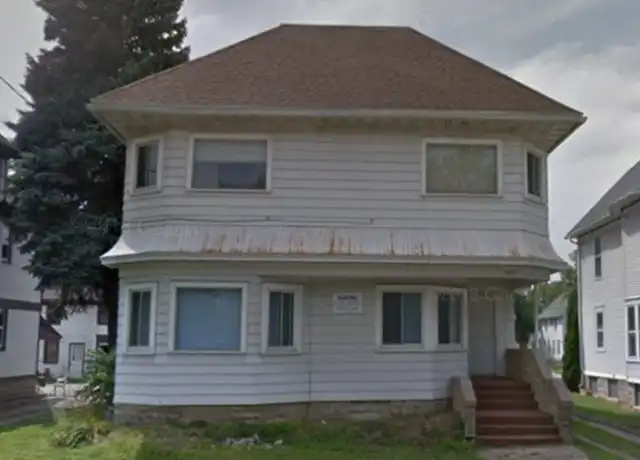 Property at 929 Jackson St, Oshkosh, WI, 54901, 3 beds, 1 bath, [object Object]