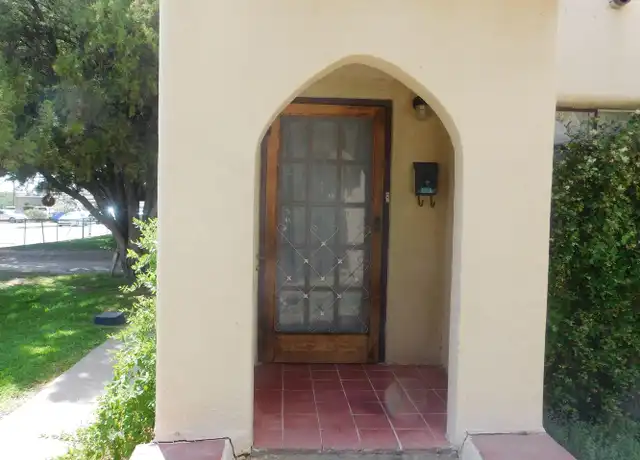 Property at 222 W Lucero Ave, Las Cruces, NM, 88005, 1 bed, 1 bath, [object Object]