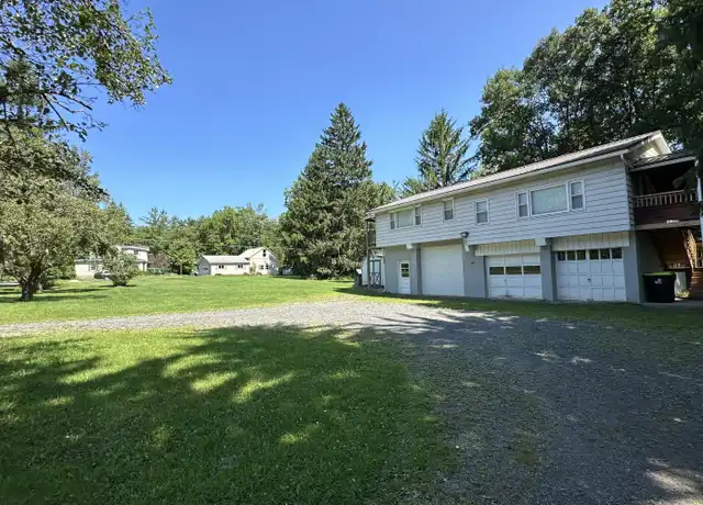 Property at 172 Hypsie Gap Rd Unit 172, Stroudsburg, PA, 18360, 2 beds, 1 bath, [object Object]