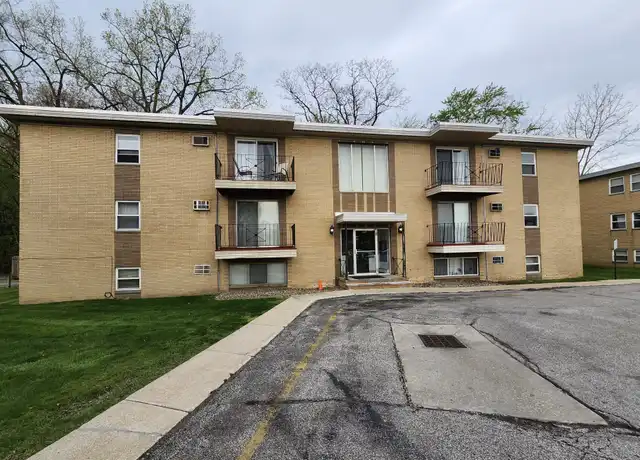 Property at 5378 Lee Rd S #304, Maple Heights, OH, 44137, 1 bed, 1 bath, [object Object]