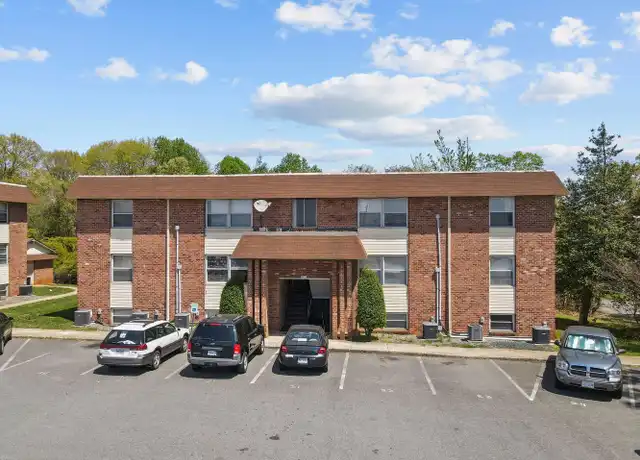 Property at 4997 S Amherst Hwy Apt 303, Madison Heights, VA, 24572, 2 beds, 1 bath, [object Object]