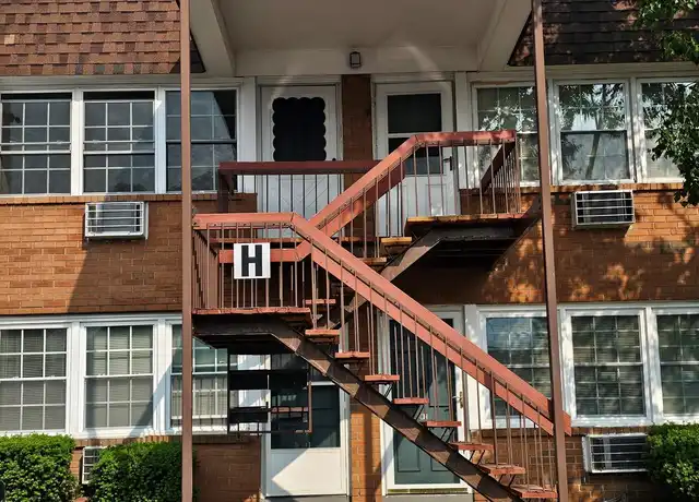 Property at 274 Hooker Ave Unit H3, Poughkeepsie, NY, 12603, 1 bed, 1 bath, [object Object]
