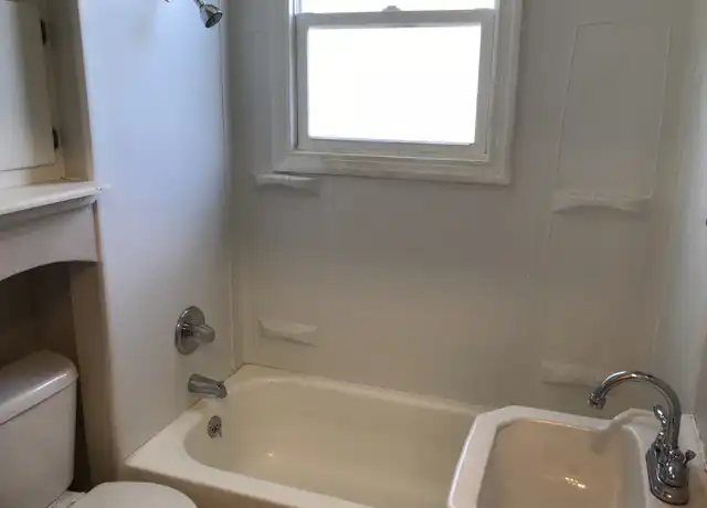 Property at 814 Main St, Williston, ND, 58801, 5 beds, 2.5 baths, [object Object]
