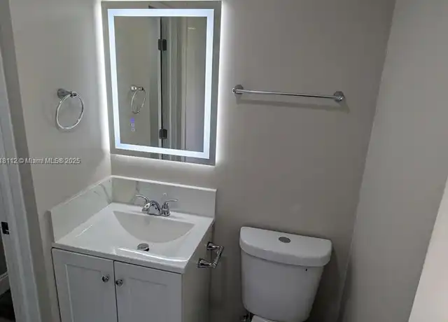 Property at 2911 NW 132nd Ter Unit 2, Opa-locka, FL, 33054, 1 bed, 1 bath, [object Object]