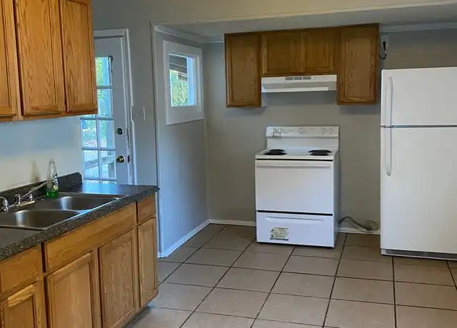 Property at 4872 Montgomery Rd, Millington, TN, 38053, 4 beds, 1 bath, [object Object]