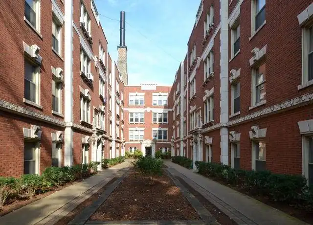 Property at 544 W Surf St Unit 1E, Chicago, IL, 60657, 1 bed, 1 bath, [object Object]