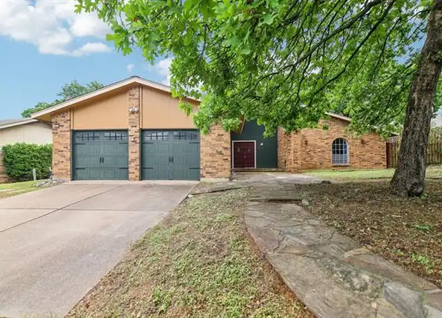 Property at 711 Vail Dr, Arlington, TX, 76012, 3 beds, 2 baths, [object Object]