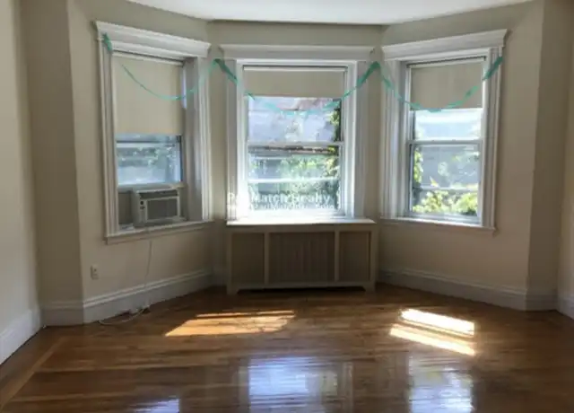Property at 16 Euston St Unit 8, Brookline, MA, 02446, 3 beds, 2 baths, [object Object]
