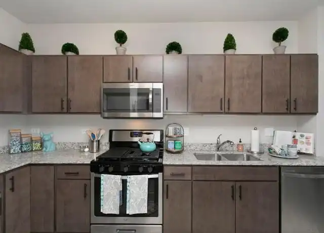 Property at 1016 Station Blvd, Aurora, IL, 60504, 3 beds, 2 baths, [object Object]