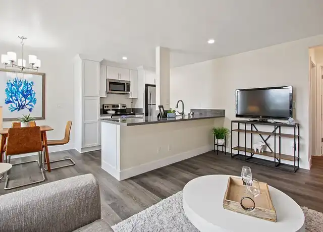 Property at 6th and Raymond - 2727 6th St, Santa Monica, CA, 90405, 1 bed, 1 bath, [object Object]