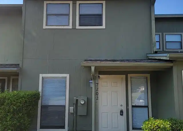 Property at 7202 Lago Vista Ct, Pensacola, FL, 32506, 2 beds, 1.5 baths, [object Object]