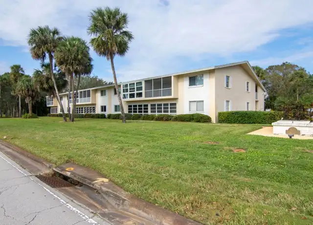 Property at 600 Royal Palm Blvd, Vero Beach, FL, 32960, 2 beds, 2 baths, [object Object]