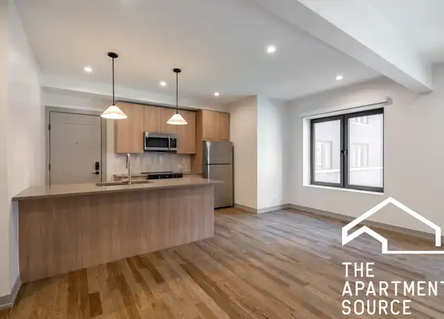 Property at 1333 W Estes Ave Unit 1A, Chicago, IL, 60626, 3 beds, 2 baths, [object Object]